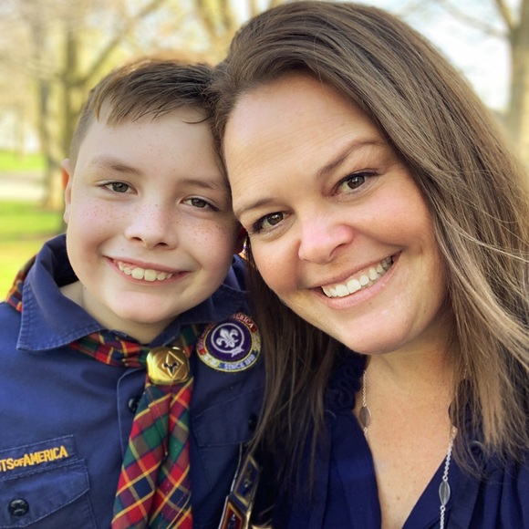 Meet your Posher, Christie - Picture 1 of 1